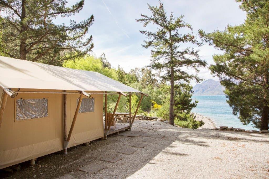 The Camp - Lake Hāwea Eksteriør billede
